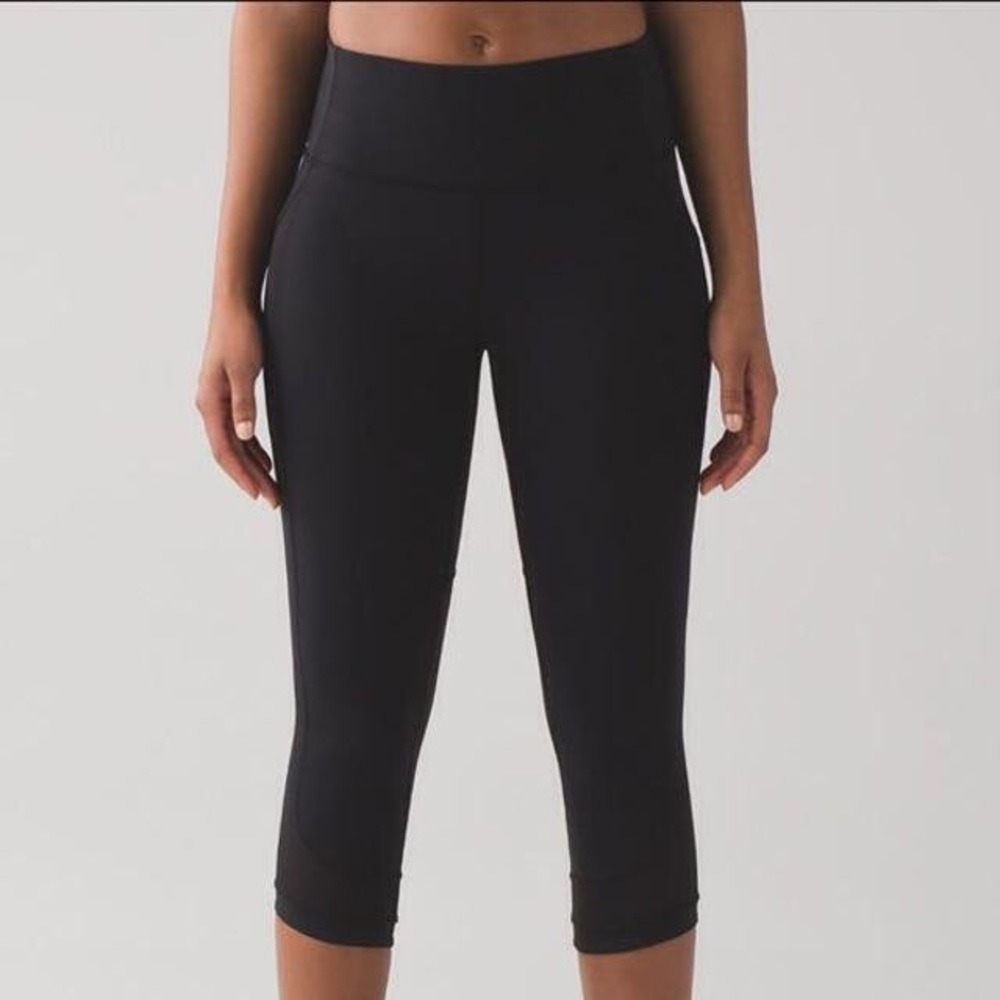 Lululemon Fit Physique crop EUC
